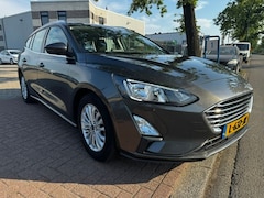 Ford Focus Wagon - 1.0 EcoBoost Titanium Business Airco/ECC, Cruisecontrol, Navigatie Zeer Nette Auto