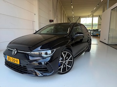 Volkswagen Golf - 2.0 TSI 4Motion R Performance Akrapovich HUD pano DCC