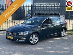 Volvo V60 - 2.4 D6 AWD Plug-In Hybrid Summum | 1e eig. | Leder