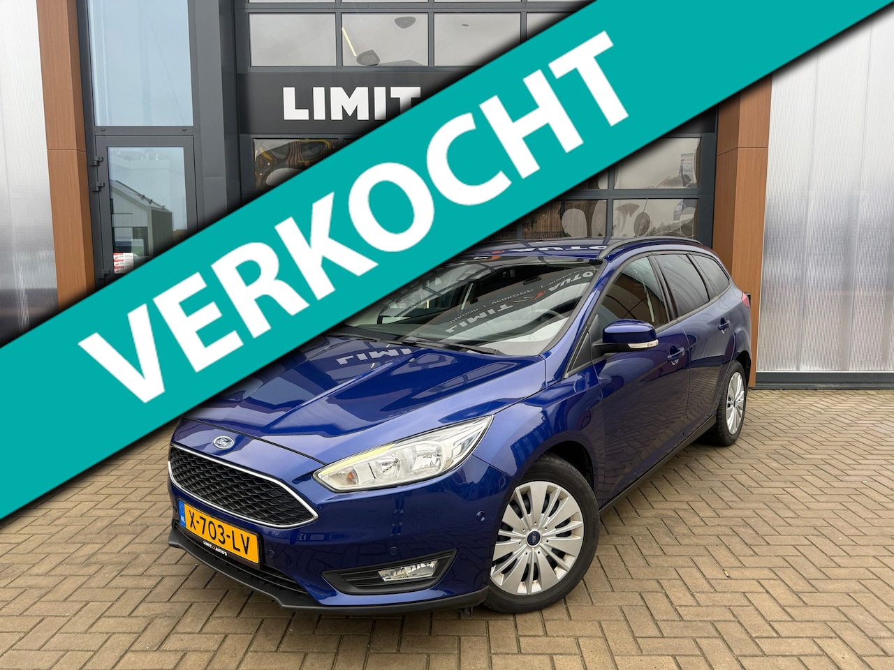 Ford Focus Wagon - 1.0 Trend Aut/Climate/Navi/Pdc.v+a/Cruise/Apk - AutoWereld.nl