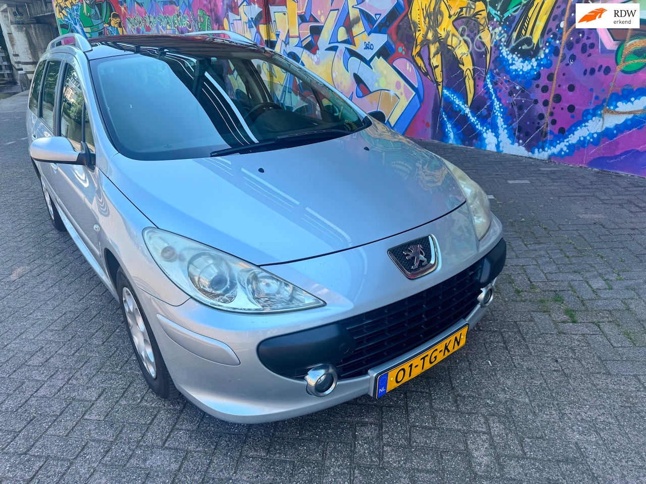 Peugeot 307 SW - 1.6-16V panorama dak airco 7 personen uitvoering rijd goed nette auto facelift model fijne - AutoWereld.nl