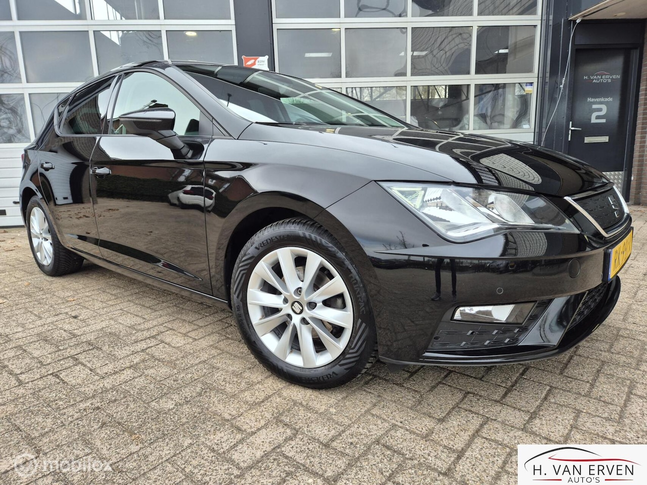 SEAT Leon - 1.0 EcoTSI Style Business Intense 1.0 EcoTSI Style Business Intense - AutoWereld.nl