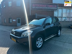 Toyota RAV4 - 2.0 VVTi Linea Terra