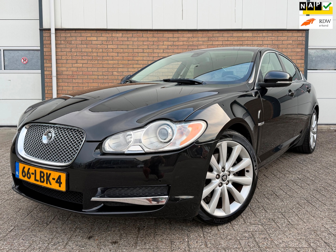 Jaguar XF - 3.0 V6 Luxury 19INCH/TREKHAAK/XENON/NL AUTO !! - AutoWereld.nl