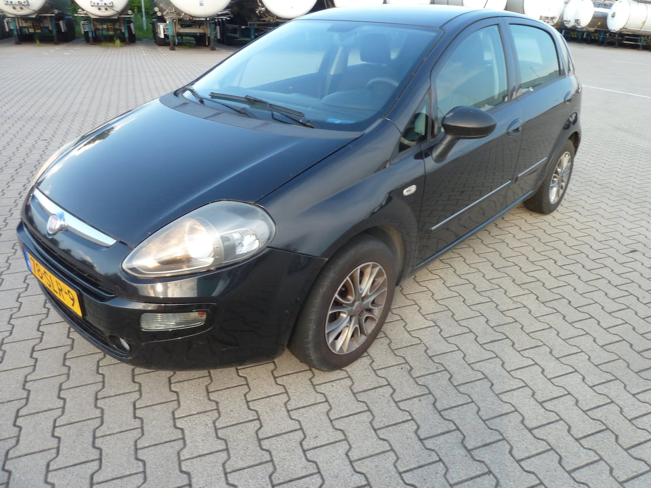 Fiat Punto Evo - 1.3 M-Jet Mylife 1.3 M-Jet Mylife - AutoWereld.nl