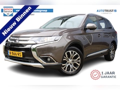 Mitsubishi Outlander - 2.0 Connect Pro | Incl. 12 maanden Garantie | Afneembare trekhaak | Stoelverwarming | Acht