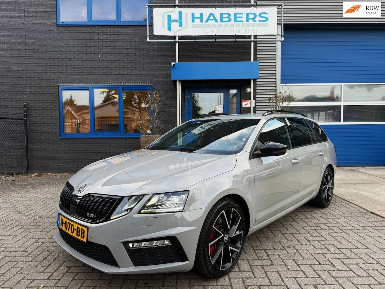Skoda Octavia Combi - 2.0 TSI RS 245PK Business|Virtuel Cockpit|Navi|AUT|Alcantara|Full Led|StoelVW|Carbon|Sfeer - AutoWereld.nl