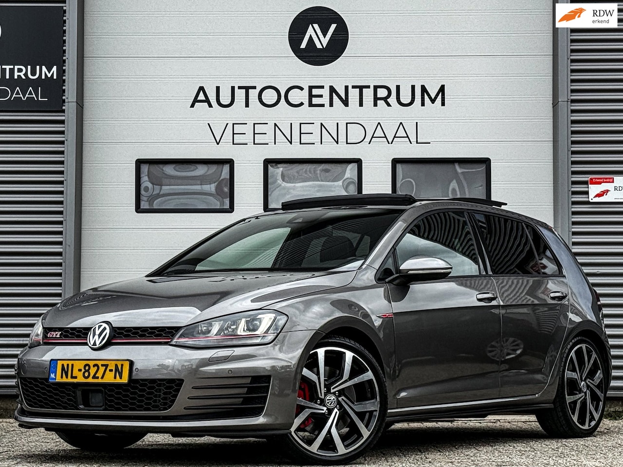 Volkswagen Golf - GTI Performance 2.0 TSI 230 PK DSG PANO/KEYLESS/CARPLAY/ACC/CAMERA - AutoWereld.nl