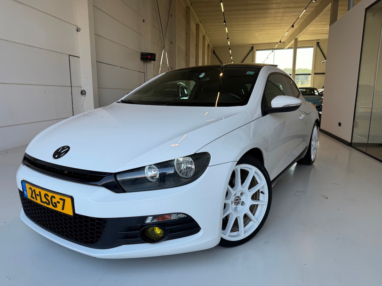 Volkswagen Scirocco - 1.4 TSI Highline Plus Panormadak Automaat Garantie - AutoWereld.nl