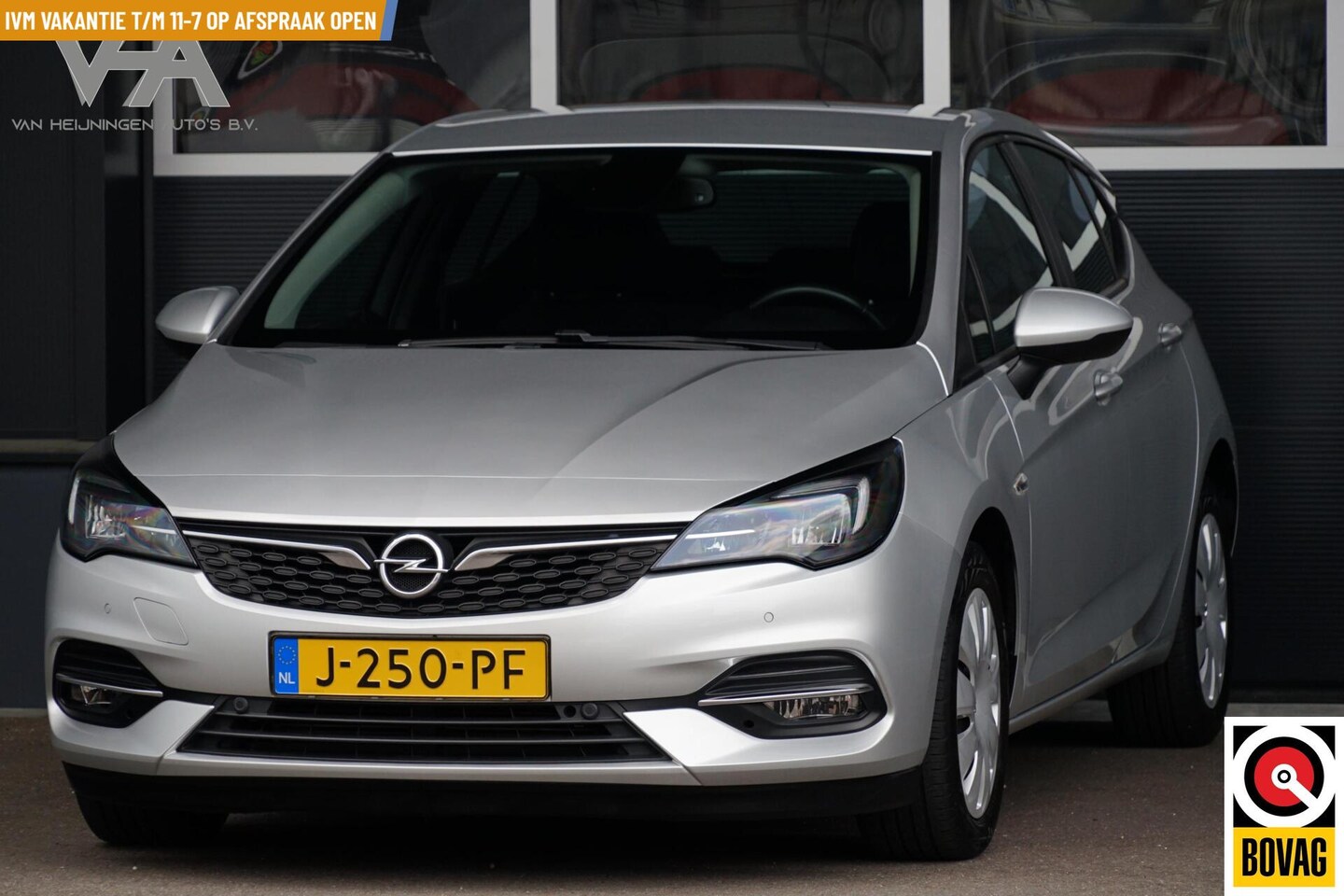 Opel Astra - 1.2 Business Executive 1.2 Business Executive, NL, CarPlay, cruise, cam. - AutoWereld.nl