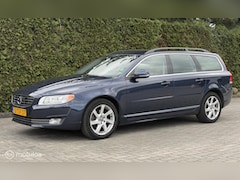 Volvo V70 - 1.6 T4 Automaat Trekhaak Navi Cruise Leder