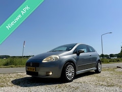 Fiat Grande Punto - 1.4-16V Emotion, BJ 2006, APK Juli 2027