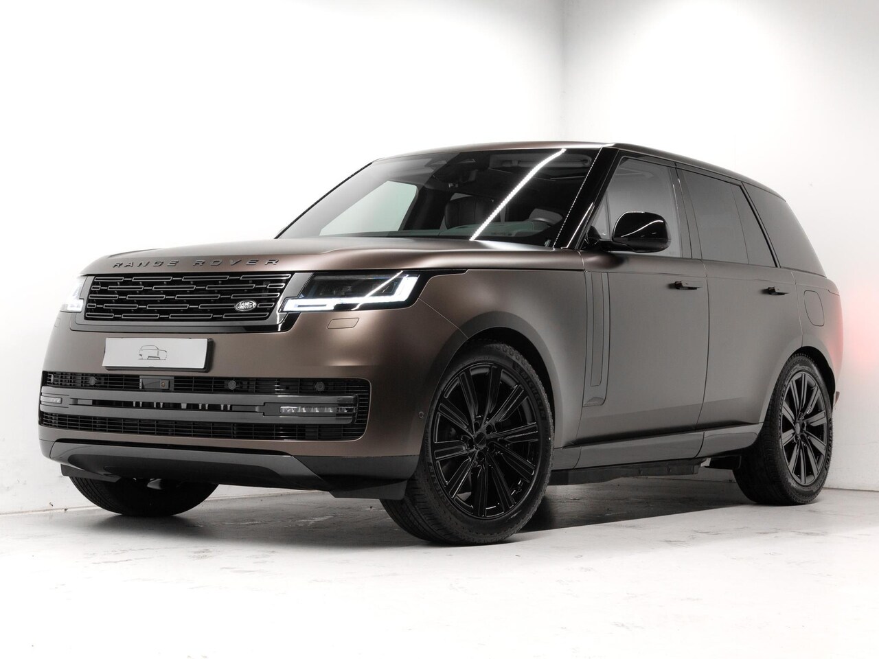 Land Rover Range Rover - 3.0 P550e Autobiography PHEV Tourmaline Brown SV -Satin! - Leverbaar vanaf 06/26 - AutoWereld.nl