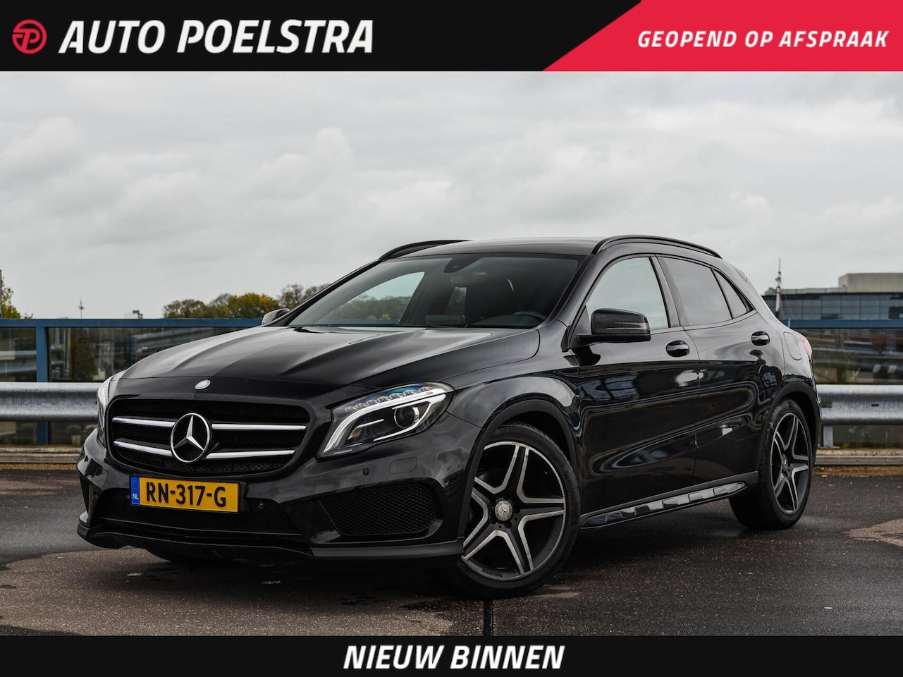 Mercedes-Benz GLA-Klasse - 180 AMG Night Edition Plus | Aut. | Stoelverwarming | Bi-xenon | Navigatie | 19" - AutoWereld.nl