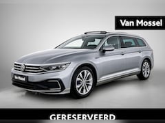 Volkswagen Passat Variant - PASSAT 1.4 TSI GTE Business | SOH 96%| Automaat | Navigatie | Camera | Panoramadak | Trekh