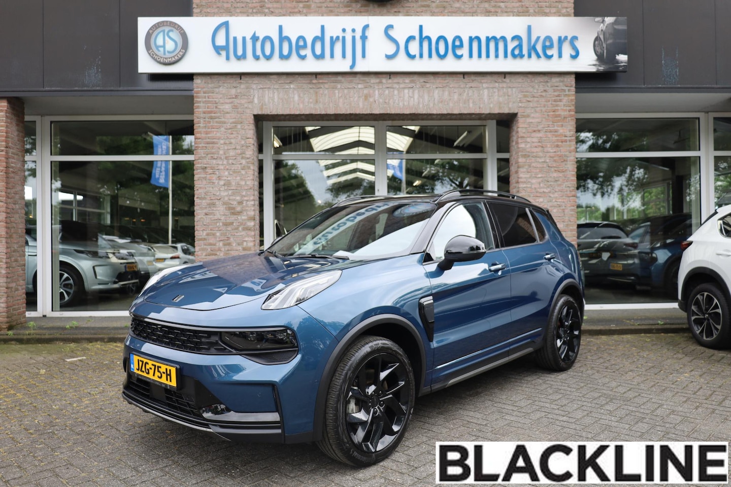 Lynk & Co 01 - 1.5 MY23! FULL BLACKLINE MET ZWARTE-HEMEL ROLHOES 360-CAMERA PANO/SCHUIF INFINITY DAB NAVI - AutoWereld.nl