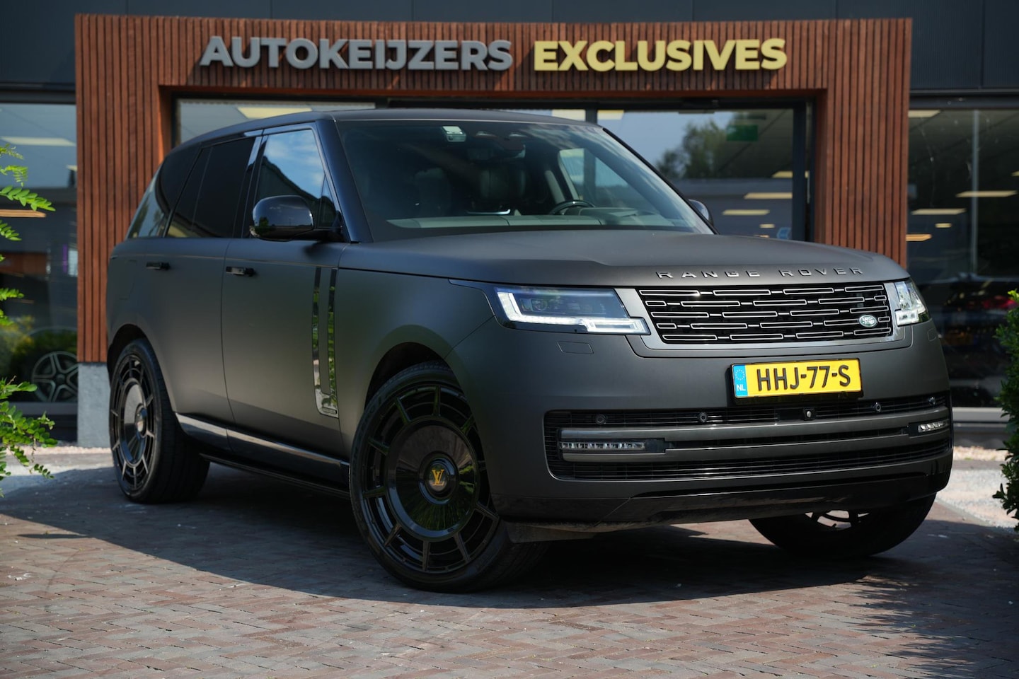 Land Rover Range Rover - 3.0 P550e Autobiography PHEV NL auto - AutoWereld.nl