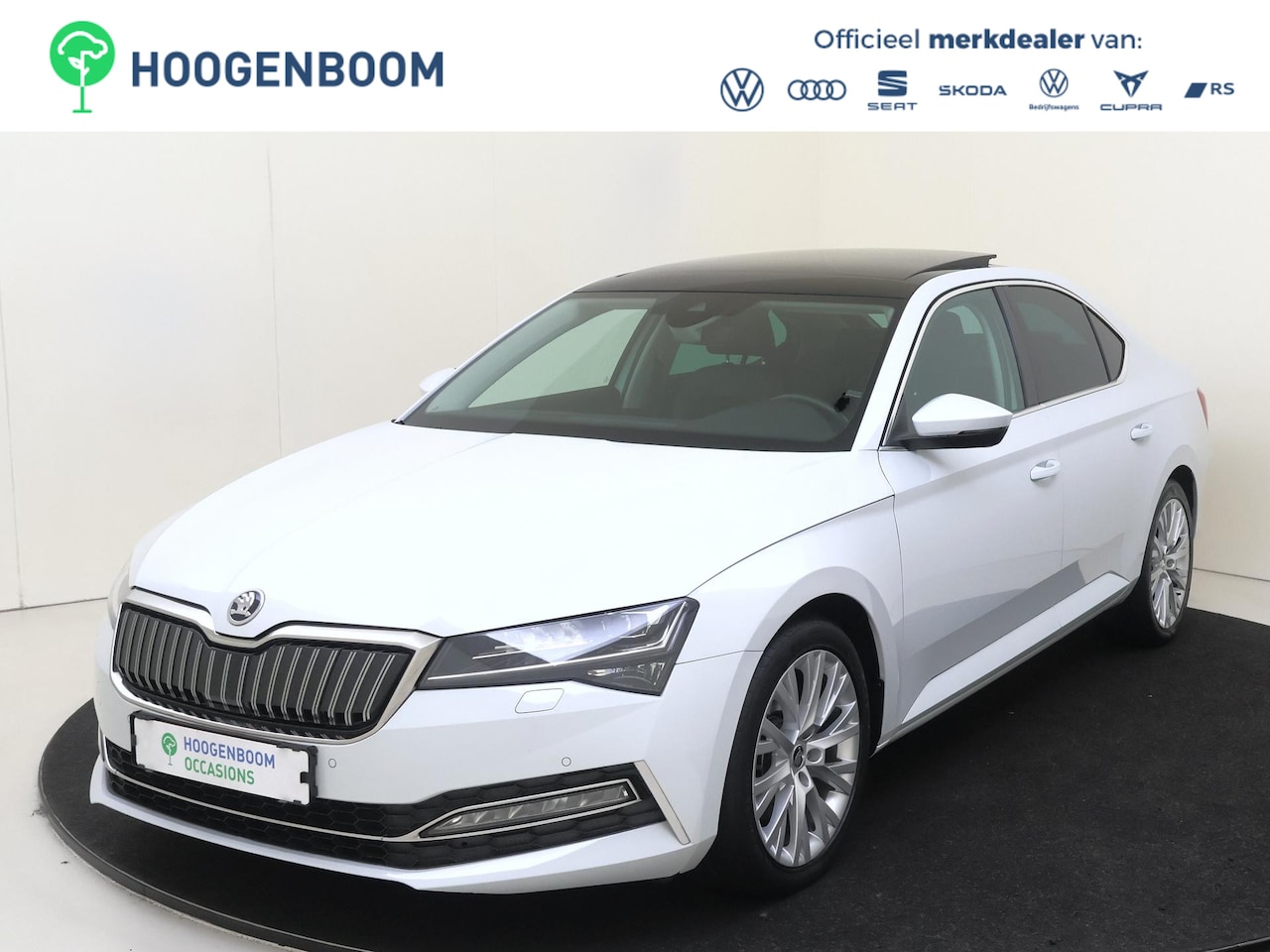 Skoda Superb - 1.4 TSI iV Business Edition | Panoramadak | Adaptieve demping | LED matrix verlichting | N - AutoWereld.nl