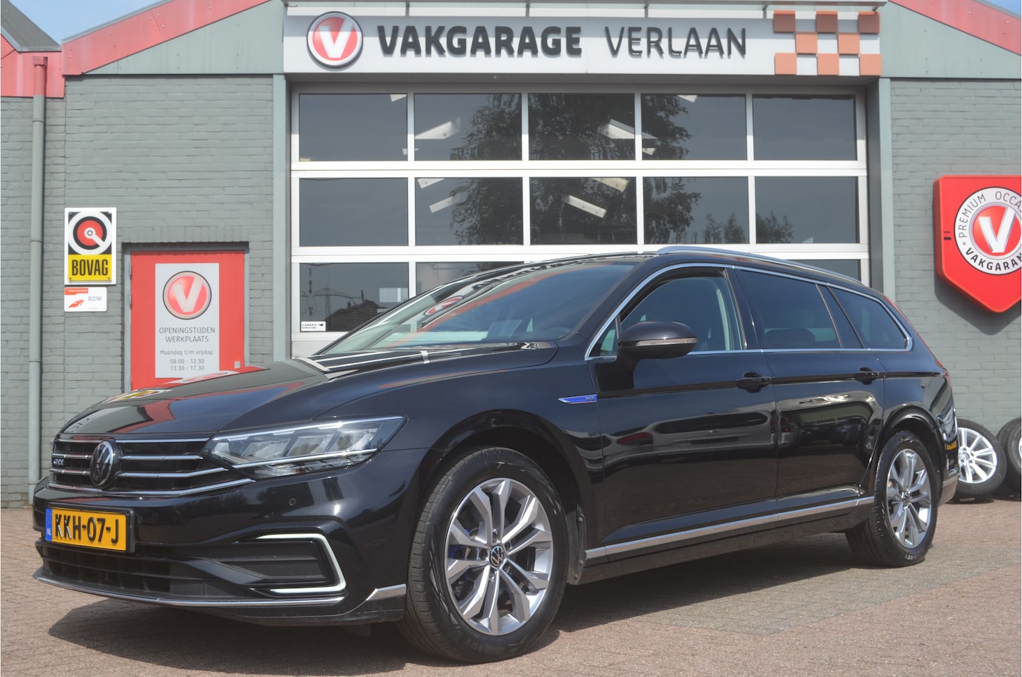 Volkswagen Passat Variant - 1.4 TSI PHEV GTE Business 12 mnd. gar. trekhaak / HUD / 360 camera - AutoWereld.nl