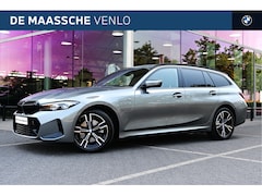 BMW 3-serie Touring - 330e M Sport Automaat / Trekhaak / Sportstoelen / Comfort Access / Achteruitrijcamera / St