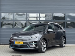 Kia e-Niro - DYNAMICPLUSLINE 64 KWH (100% SOH) I V/D EERSTE EIGENAAR I 3-FASE LADEN I SCHUIF/KANTELDAK