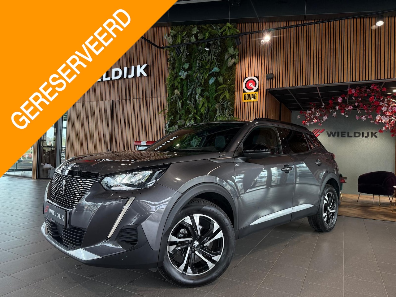 Peugeot 2008 - 1.2 PureTech 130 Allure 360 camera keyless - AutoWereld.nl