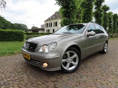 Mercedes-Benz C-klasse Combi - 200 K. Avantgarde Automaat Leer/Stof Ecc Cruisecontrol Navigatie Pdc LM Velgen *Dealer Ond