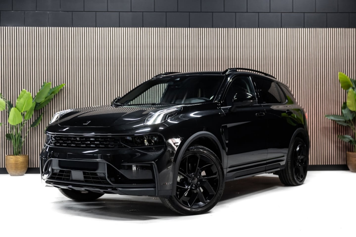 Lynk & Co 01 - 1.5 PHEV Ultimate Black Edition | 360 CAM | PANO | CARPLAY | ACC - AutoWereld.nl