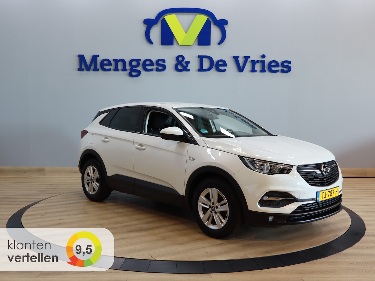 Opel Grandland X - 1.2 Turbo Online Edition Airco ECC | Trekhaak | Parkeer Sensoren | Cruise Control | Naviga - AutoWereld.nl