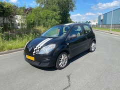 Renault Twingo - 1.2-16V Dynamique