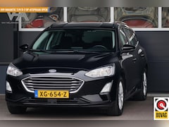 Ford Focus Wagon - 1.0 EcoBoost Titanium Business, stoelverw