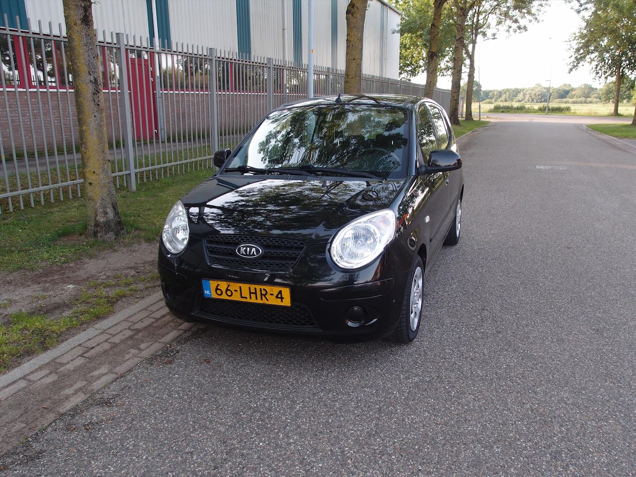 Kia Picanto - 1.1i X-Tra 5P Autm met Airco Nette Auto - AutoWereld.nl