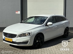 Volvo V60 - 2.4 D5 Twin Engine Lease Edition automaat / cruise