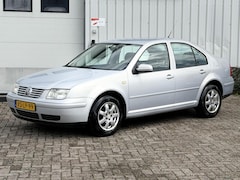 Volkswagen Bora - 1.6 Lage KMstand