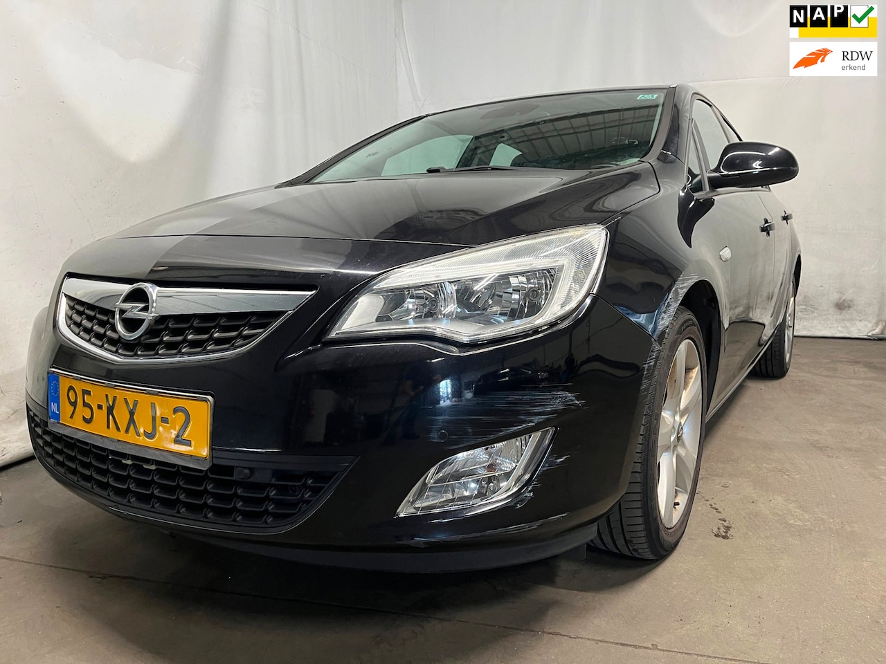 Opel Astra - 1.6 Edition - Koppakking defect - Schade - AutoWereld.nl