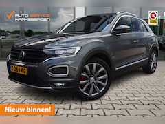 Volkswagen T-Roc - 1.5 TSI Sport | Trekhaak | Camera | ACC |