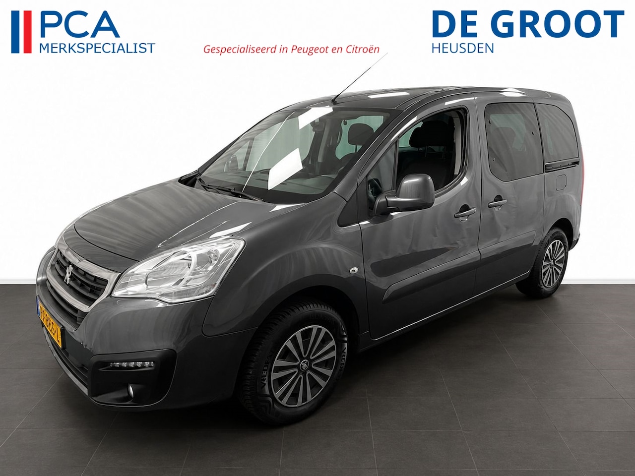 Peugeot Partner MPV - ACTIVE 110pk 5Pers. Airco | Navi+Carplay | 2x zijschuifdeur - AutoWereld.nl