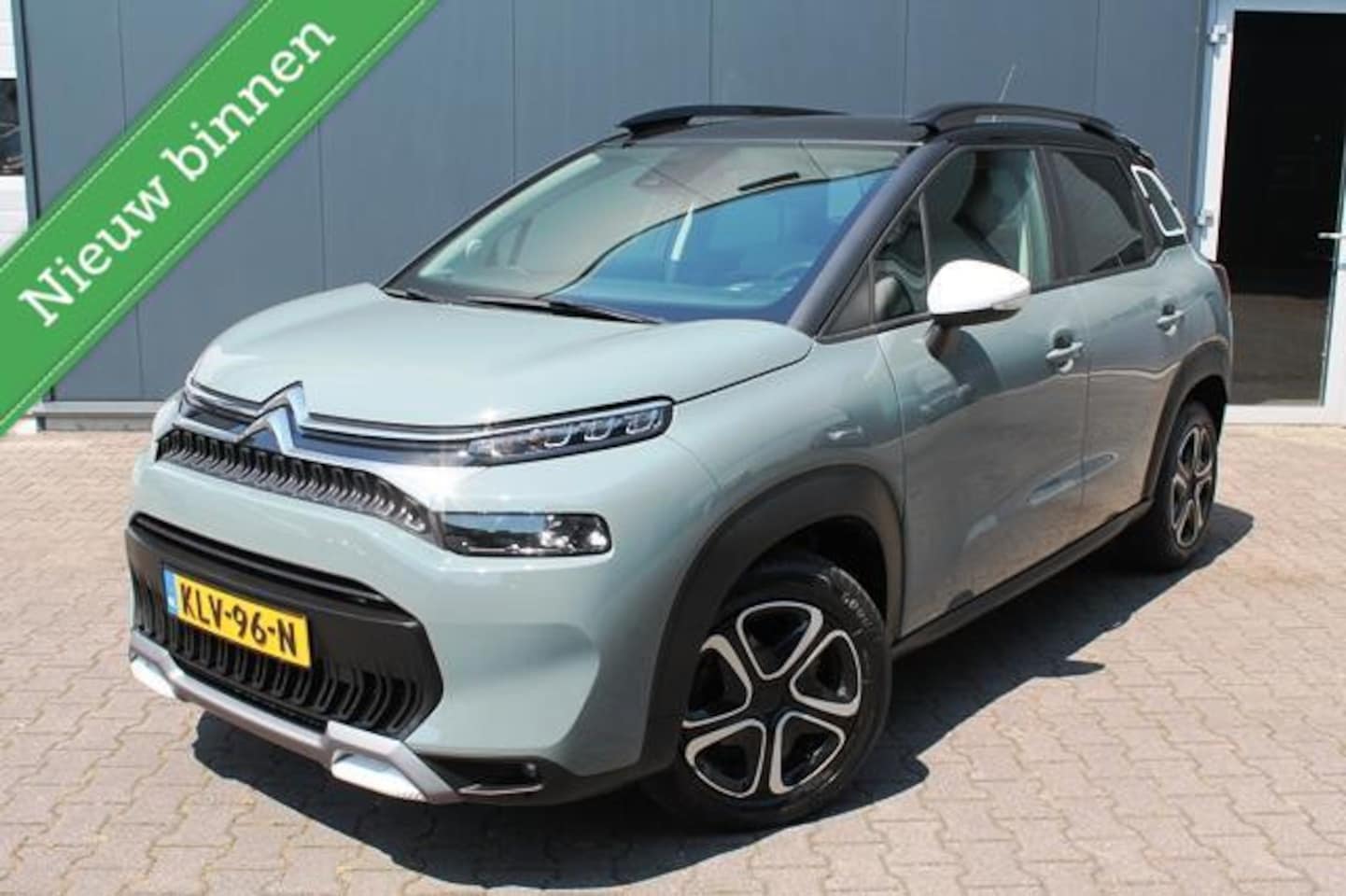 Citroën C3 Aircross - 1.2 PureTech Shine Pack Business | Leder | Navi | Camera - AutoWereld.nl