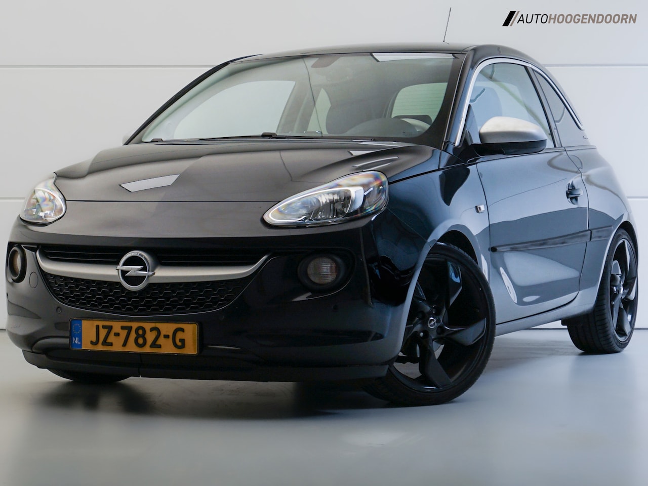 Opel ADAM - 1.4 Glam (NAVIGATIE,CLIMATE,CRUISE,STUUR-STOELVERWARMING,PARKEERSENSOR,DODEHOEK,SPORTSTOEL - AutoWereld.nl