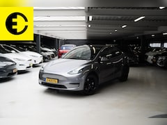 Tesla Model Y - RWD 58 kWh | Quicksilver | LFP batterij | Stuurverwarming