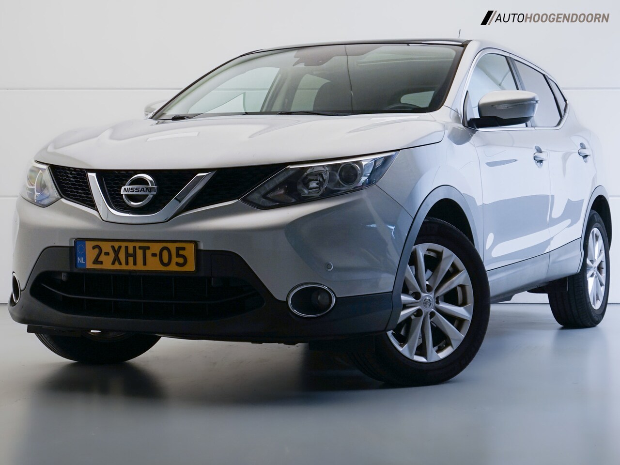 Nissan Qashqai - 1.2 Connect Edition (PANORAMADAK,LED VERLICHTING,NAVIGATIE,LM-VELGEN,KEYLESS,CLIMATE,CRUIS - AutoWereld.nl