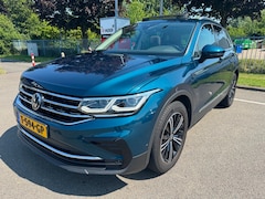 Volkswagen Tiguan - 2.0 TDI 150PK DSG PANO LED KEYLESS