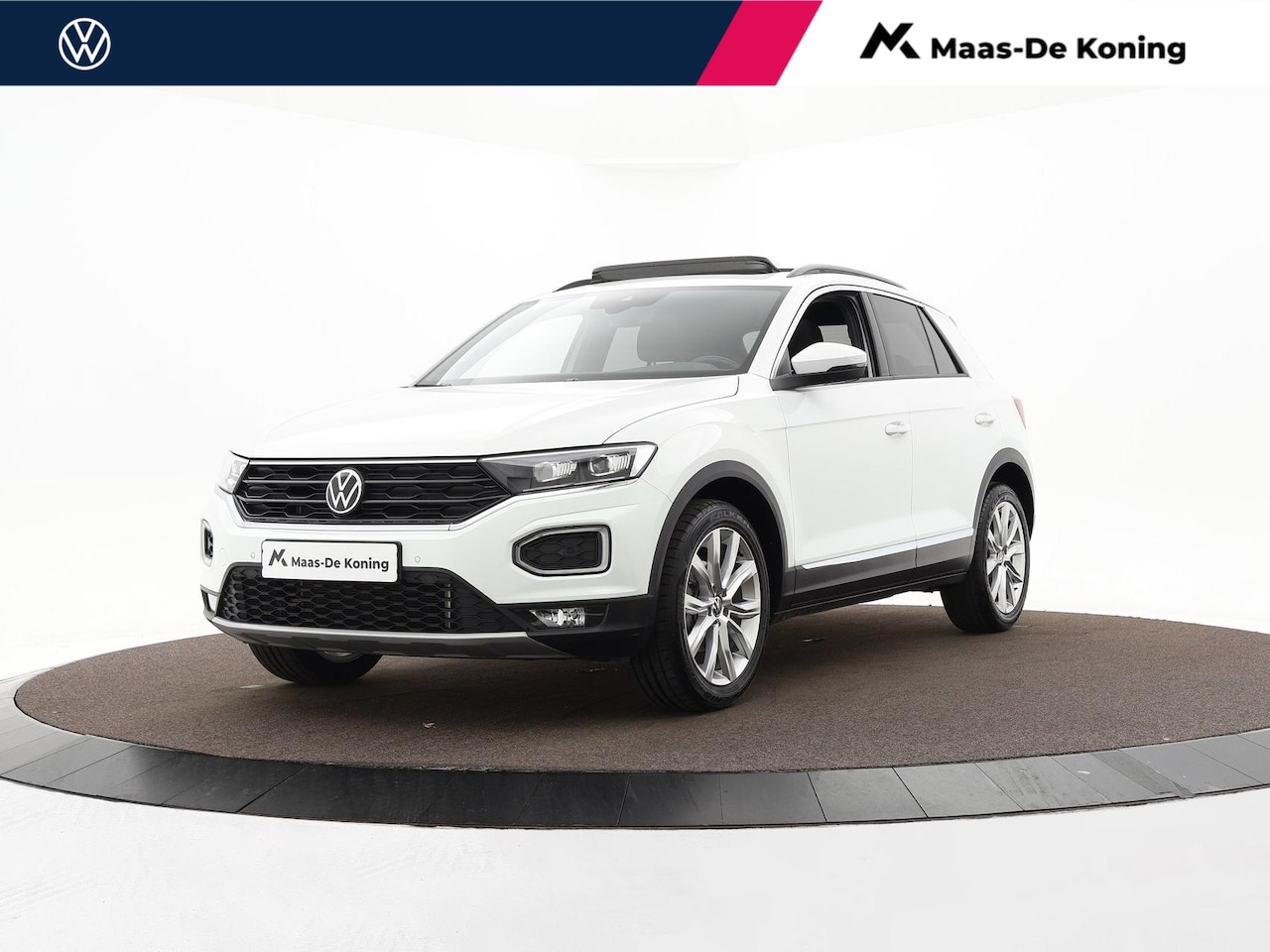 Volkswagen T-Roc - 1.5 TSI 150pk DSG Sport · Panoramadak · Camera · Afn. Trekhaak · Dodehoeksensor · ACC · 18 - AutoWereld.nl