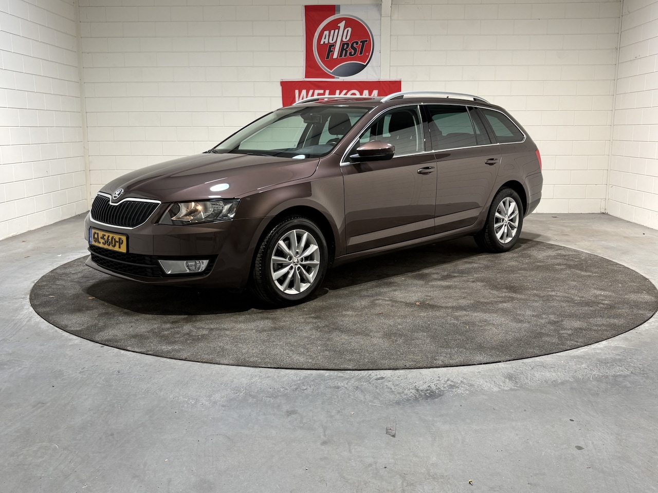 Skoda Octavia Combi - 1.2 TSI Greentech Ambition Businessline 1.2 TSI Greentech Ambition Businessline, 1e eigenaar, NL auto, Clima, Cruise, Trekhaak, Na - AutoWereld.nl