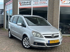 Opel Zafira - 2.2 Temptation - Airco - Cruise - Nieuwe Apk