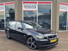 BMW 3-serie Touring - 318i Business Line - Trekhaak - Navi - Cruise
