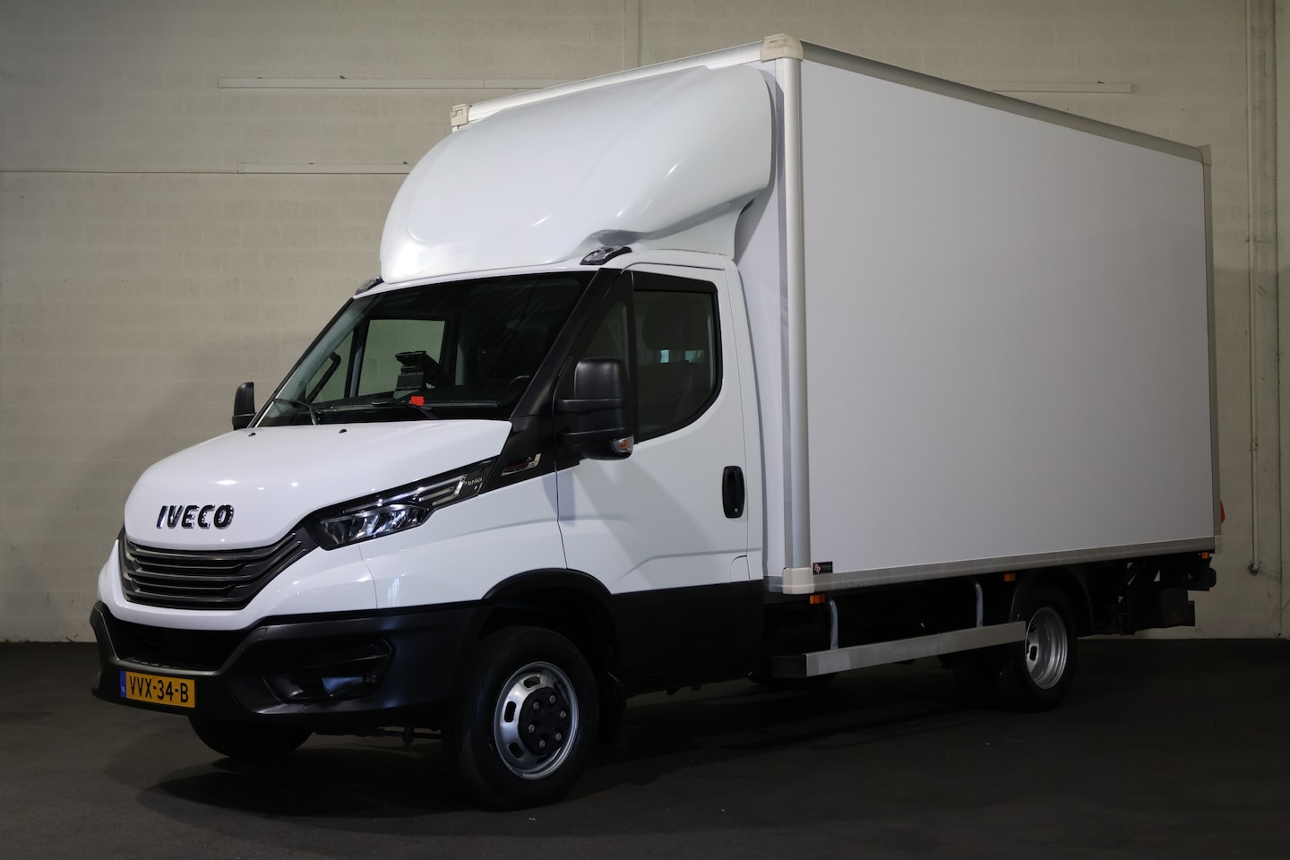 Iveco Daily - 40C18 Hi-Matic Bakwagen met Laadklep - AutoWereld.nl