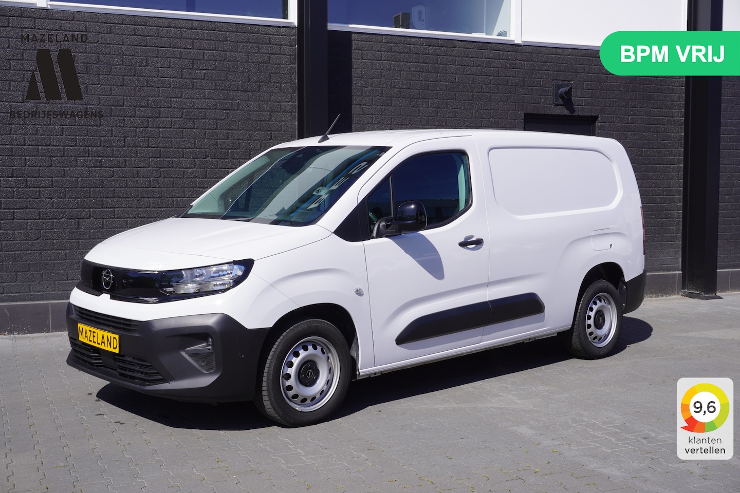 Opel Combo - 1.5 BlueHDi 100PK L2 EURO 6 - Airco - Navi - Cruise - € 18.900,- Excl. - AutoWereld.nl