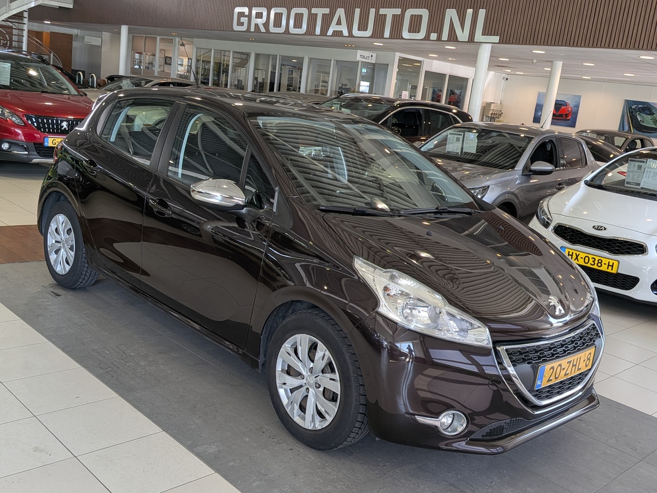 Peugeot 208 - 1.2 VTi Access Airco, Cruise Control, Stuurbekrachtiging - AutoWereld.nl