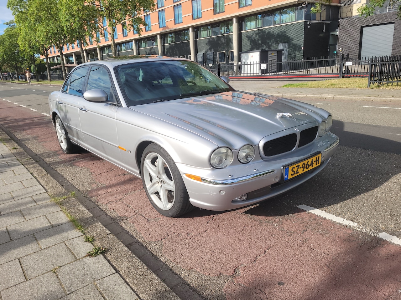 Jaguar XJR - 4.2 V8 S/C - AutoWereld.nl